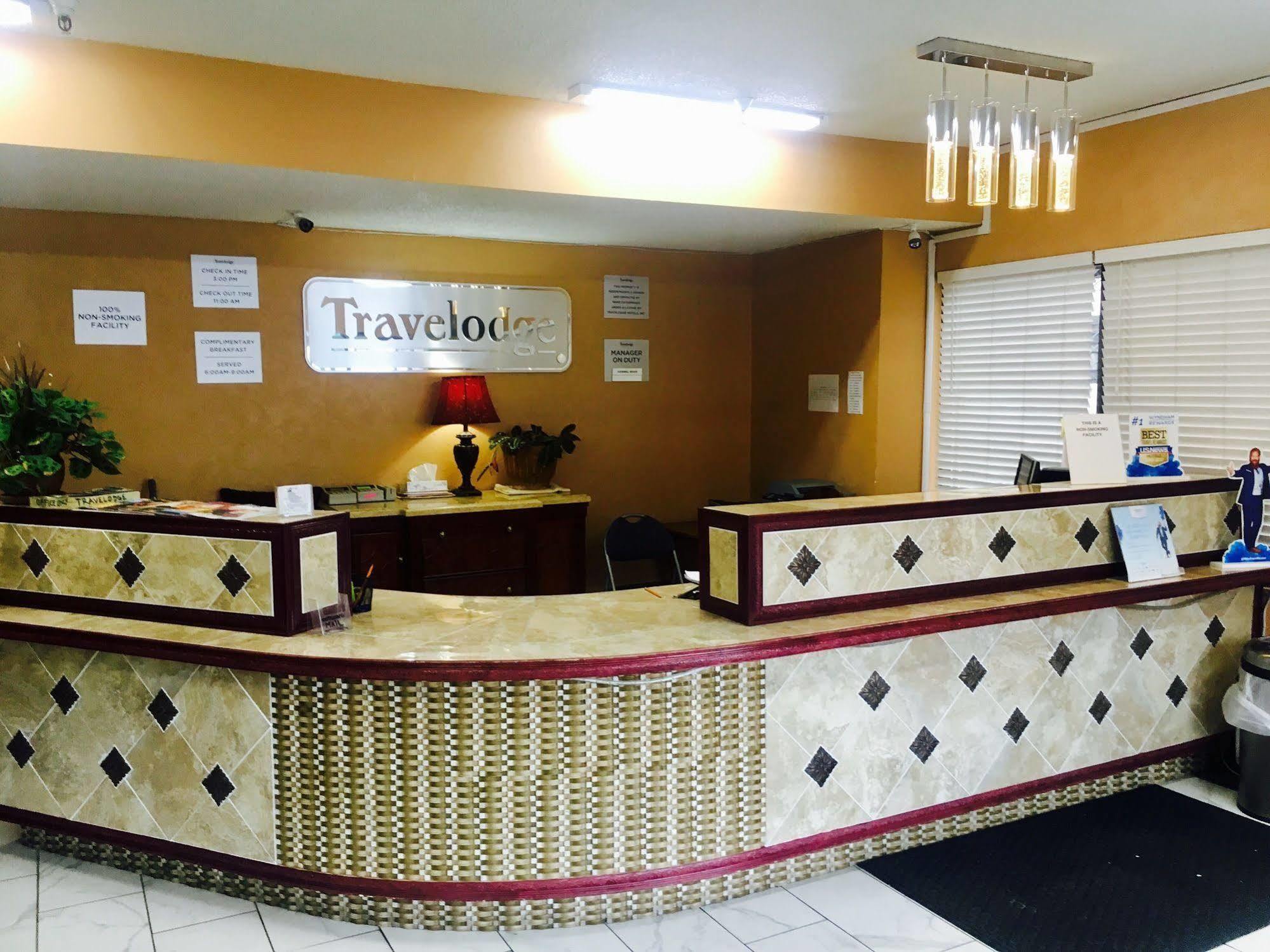 Travelodge By Wyndham Рино Экстерьер фото